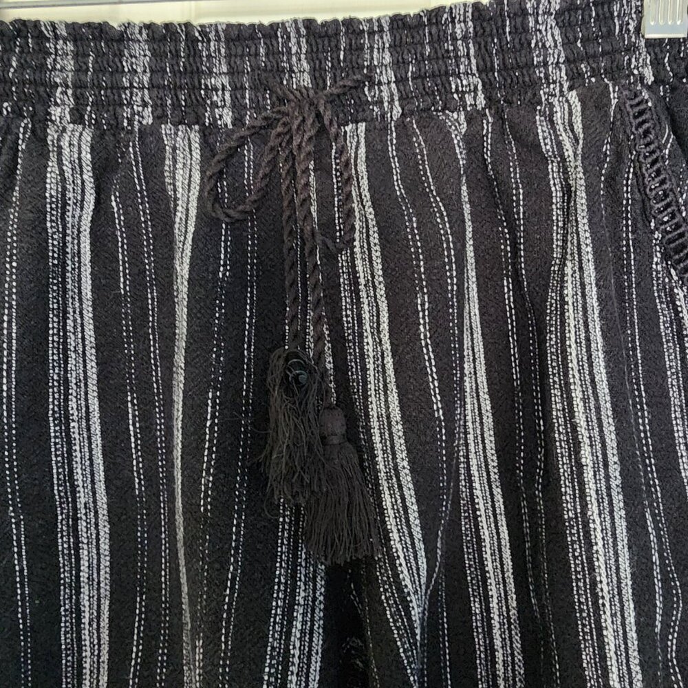 Briggs Black & White Striped Cotton Madras Shorts with Drawstring | Large - Picture 3 of 5